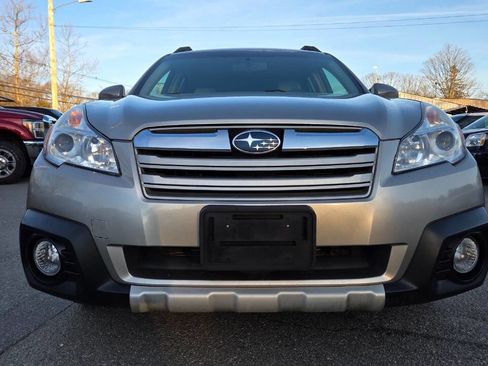 Used 2014 Subaru Outback 2.5i Limited image 3
