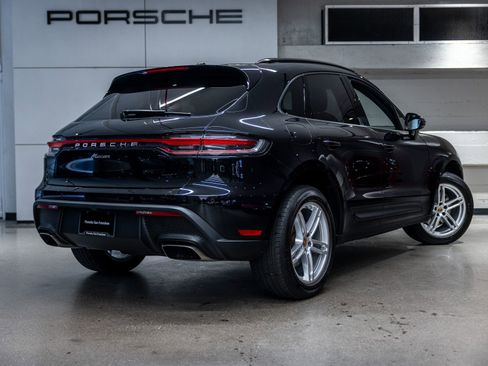 Certified 2023 Porsche Macan AWD/4WD image 8