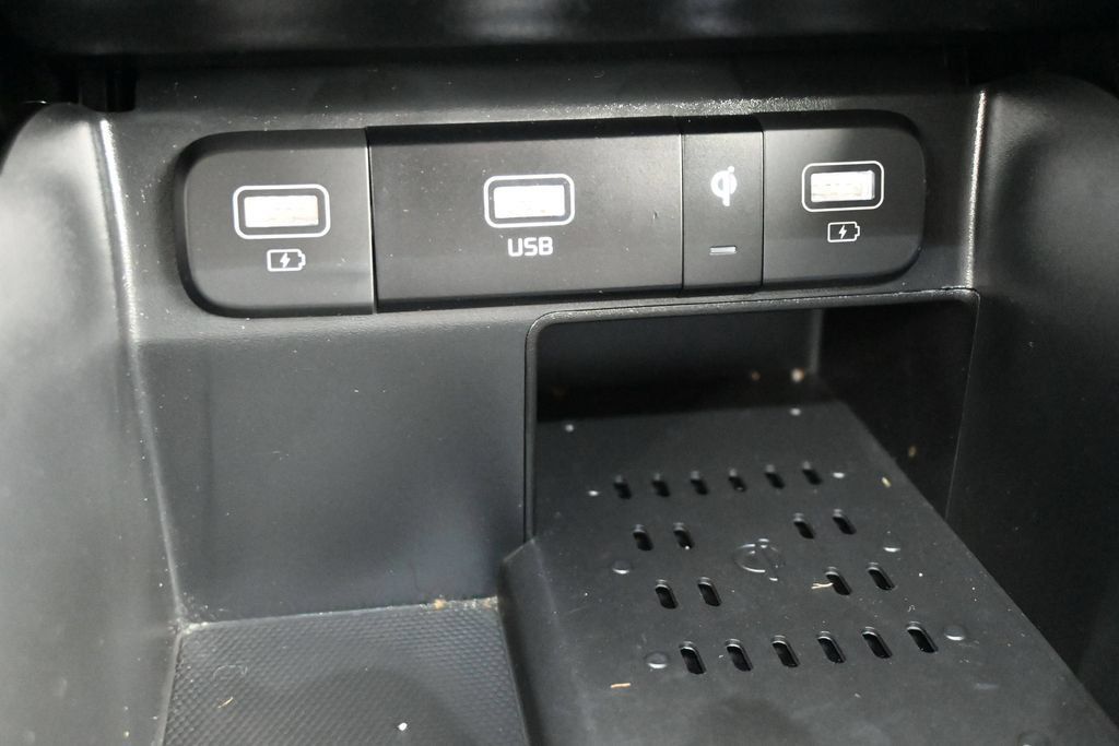 Used 2023 Kia Sorento SX FWD image 14