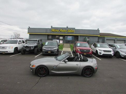 Used 2003 BMW Z4 2.5i image 61