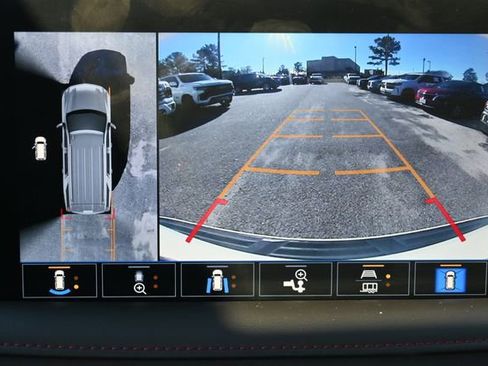 Used 2021 Chevrolet Suburban RST w/ Luxury Package image 20