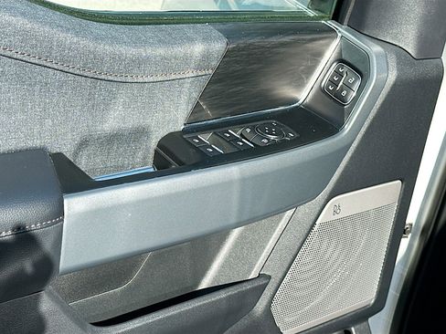 Used 2024 Ford F150 Lariat w/ FX4 Off-Road Package image 18