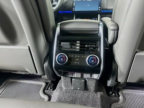 Used 2023 Land Rover Range Rover SE AWD/4WD image 25