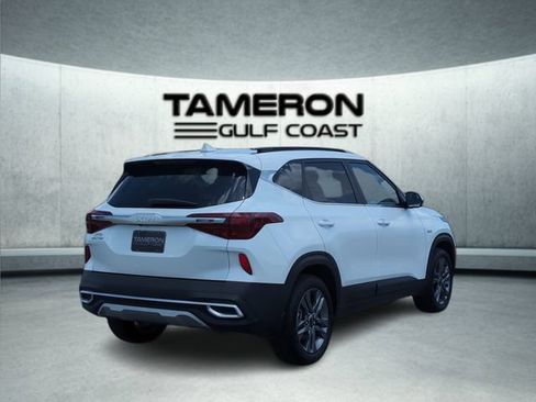 Used 2023 Kia Seltos S AWD/4WD image 7
