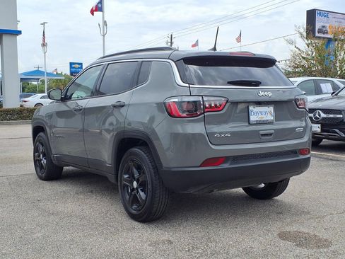 Used 2024 Jeep Compass Latitude AWD/4WD image 22