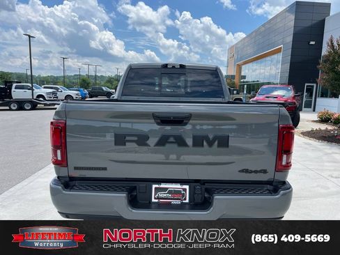 New 2026 RAM 2500 Big Horn AWD/4WD image 19