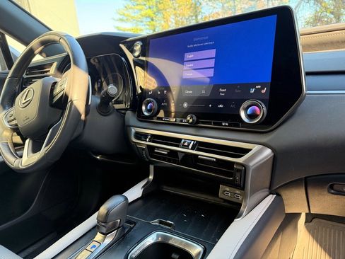 Certified 2024 Lexus RX 350 Premium w/ Accessory Package (P1) image 10