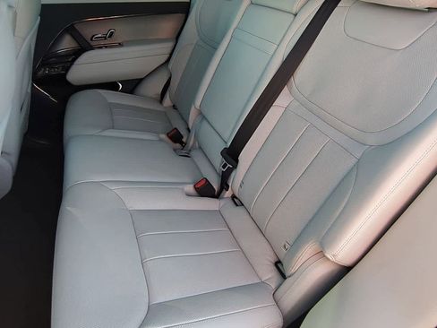 Used 2023 Land Rover Range Rover Sport SE image 18