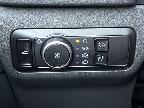 Used 2023 Ford Escape Platinum w/ Premium Technology Package AWD/4WD image 35