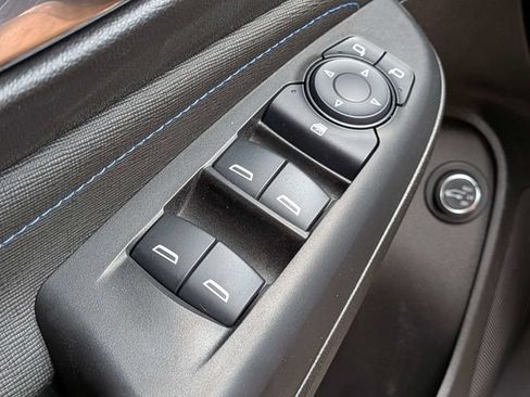 Used 2025 Buick Envista Sport Touring w/ Experience Buick Package FWD image 26