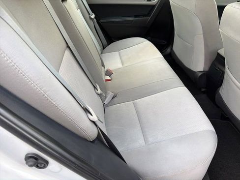 Used 2015 Toyota Corolla LE FWD image 10
