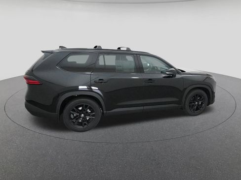 New 2026 Toyota Grand Highlander image 10