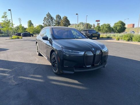 Used 2023 BMW iX xDrive50 w/ Convenience Package AWD/4WD image 7