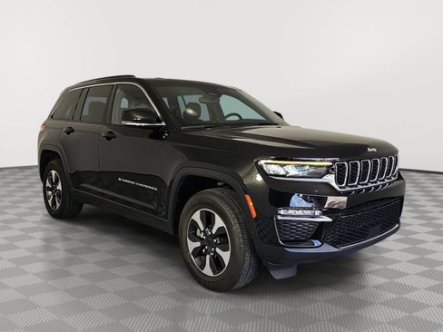 Used 2024 Jeep Grand Cherokee Limited 4xe AWD/4WD image 2