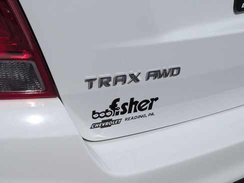 Certified 2019 Chevrolet Trax LT w/ LT Convenience Package AWD/4WD image 31
