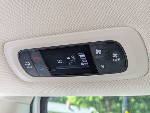 Used 2023 Chrysler Voyager LX FWD image 25