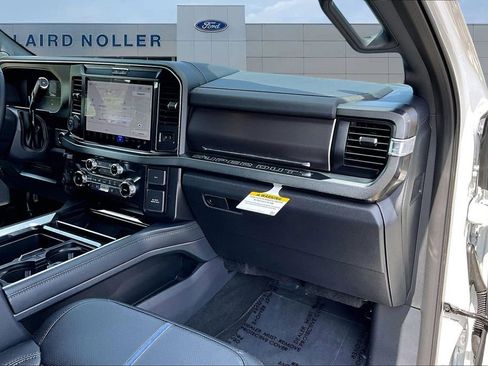 New 2026 Ford F250 Platinum w/ FX4 Off-Road Package AWD/4WD image 30