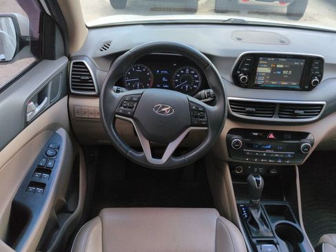 Used 2020 Hyundai Tucson Limited FWD image 16