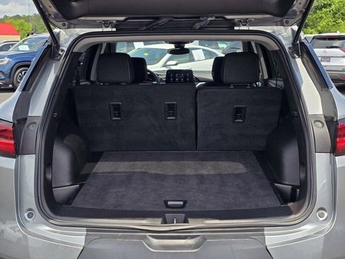 Used 2023 Chevrolet Blazer LT FWD image 8