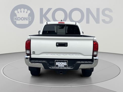 Used 2021 Toyota Tacoma SR5 RWD image 10