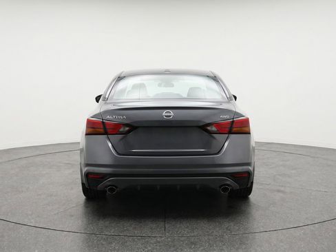Used 2025 Nissan Altima 2.5 SV image 7