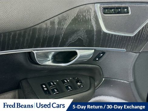 Used 2020 Volvo XC90 T6 Momentum w/ Protection Package image 19