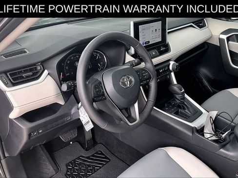 Used 2025 Toyota RAV4 XLE Premium FWD image 14