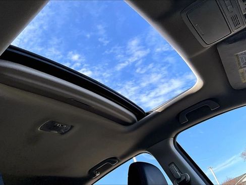 Used 2015 Honda CR-V Touring image 22