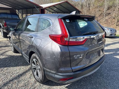 Used 2017 Honda CR-V LX image 3