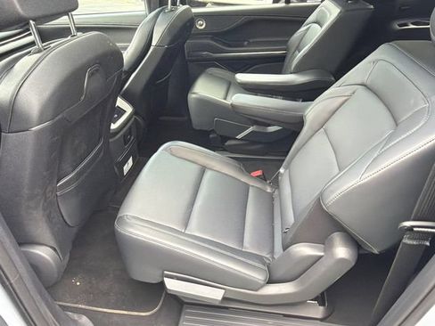 New 2025 Lincoln Navigator L Reserve w/ Jet Appearance Package AWD/4WD image 24