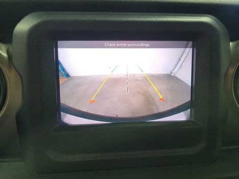 Used 2021 Jeep Wrangler Unlimited Sport image 34