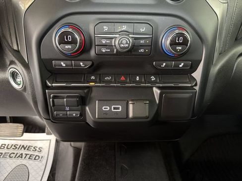 Certified 2021 Chevrolet Silverado 1500 LT AWD/4WD image 19