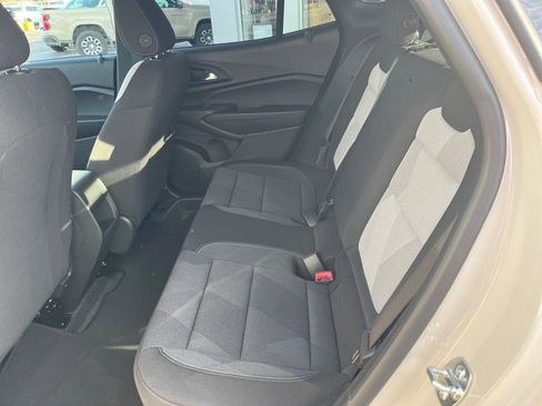 New 2026 Chevrolet Trax RS w/ Sunroof Package image 23