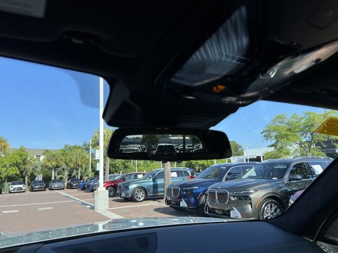 Certified 2024 BMW X7 M60i w/ Executive Package image 27