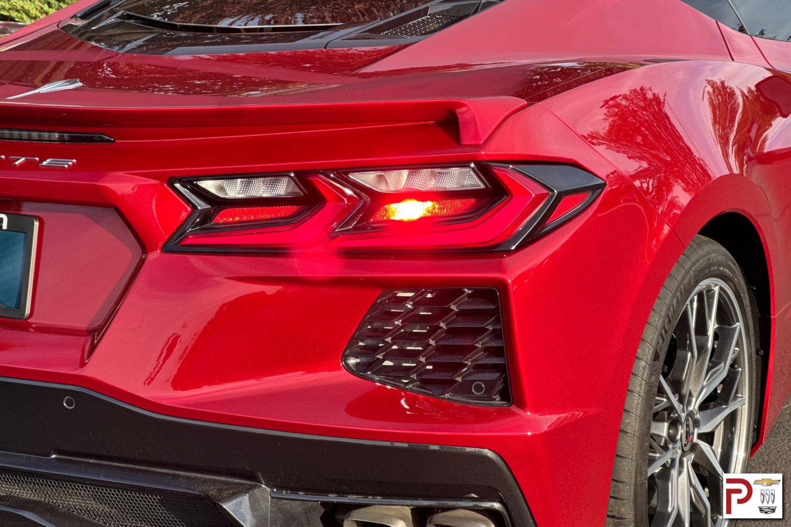 Certified 2023 Chevrolet Corvette Stingray Premium Cpe w/ Chrome Exterior Badge Package RWD image 32