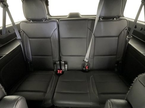 Used 2022 GMC Yukon XL Denali image 46