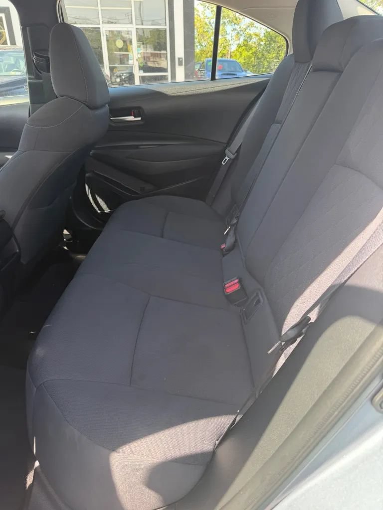 Used 2020 Toyota Corolla LE FWD image 20