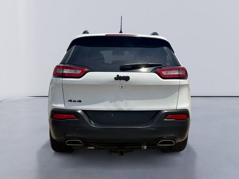 Used 2015 Jeep Cherokee Latitude w/ Comfort/Convenience Group AWD/4WD image 4