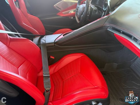 Certified 2021 Chevrolet Corvette Stingray Premium Conv w/ Z51 Performance Package RWD image 9