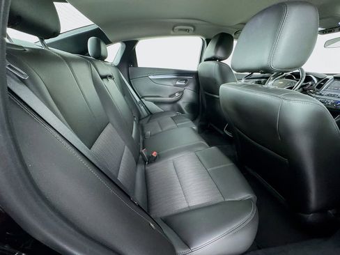 Used 2018 Chevrolet Impala LT image 32