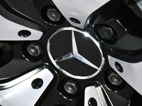 Used 2024 Mercedes-Benz GLE 53 AMG 4MATIC image 97