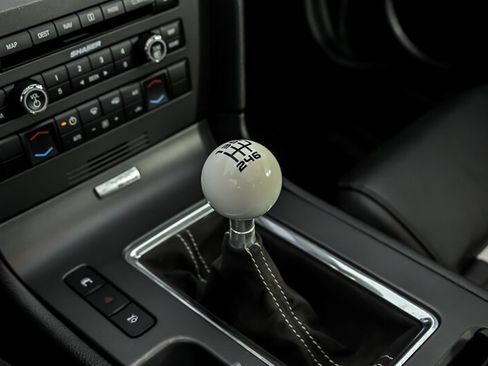 Used 2011 Ford Mustang Shelby GT500 w/ SVT Performance Pkg RWD image 26