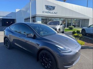 Used 2022 Tesla Model Y Long Range video 1