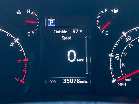 Used 2023 Toyota 4Runner SR5 AWD/4WD image 16