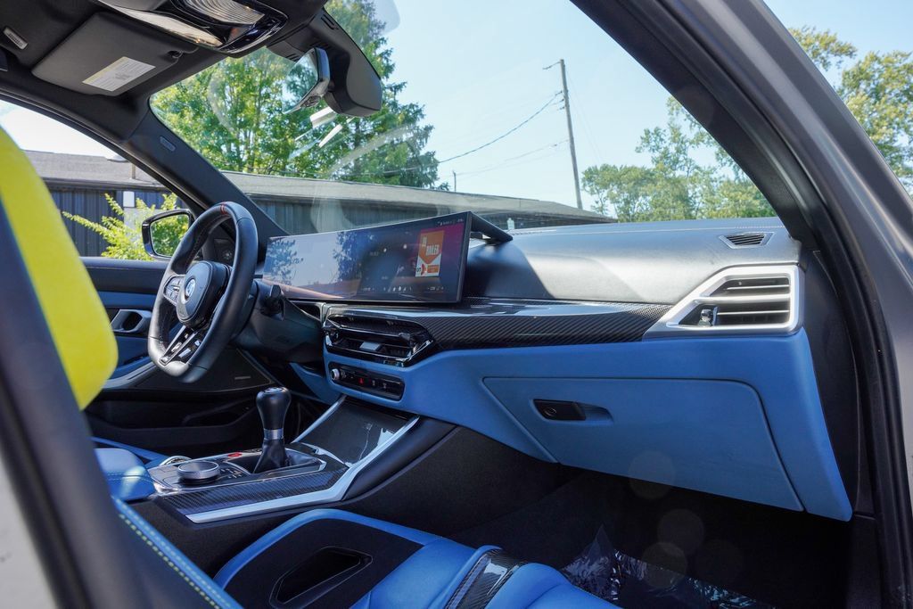 Used 2025 BMW M3 w/ M Carbon Exterior Package RWD image 54