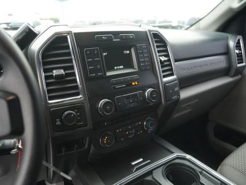 Used 2018 Ford F250 XLT w/ XLT Value Package AWD/4WD image 26