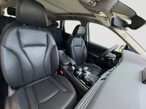Used 2019 Audi Q7 3.0T Prestige w/ Prestige Package AWD/4WD image 23