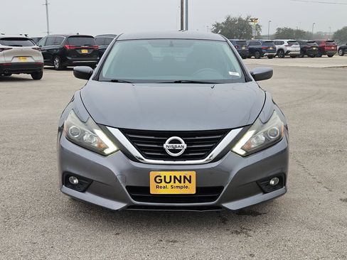 Used 2017 Nissan Altima 2.5 SR w/ Midnight Edition Package image 8