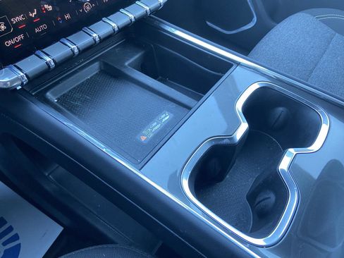 Used 2025 GMC Acadia Elevation image 52