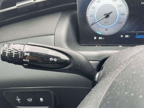 Used 2023 Hyundai Tucson Limited w/ Cargo Package image 25